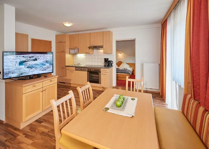 アパート Happy *